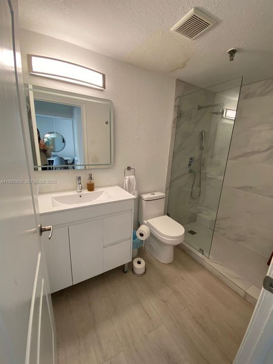 En Renta: $2,750 (2 camas, 2 baños, 872 Pies cuadrados)