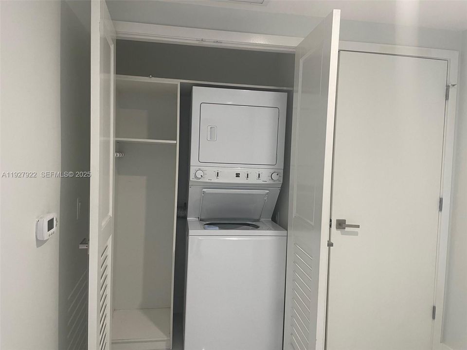 В аренду: $3,950 (1 спален, 1 ванн, 748 Квадратных фут)
