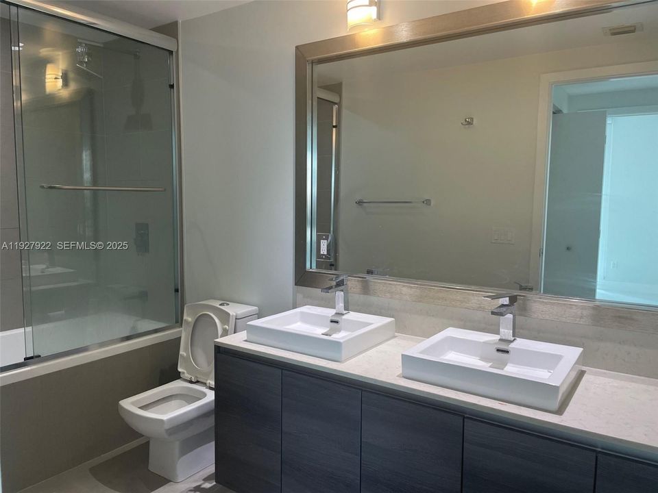 В аренду: $3,950 (1 спален, 1 ванн, 748 Квадратных фут)