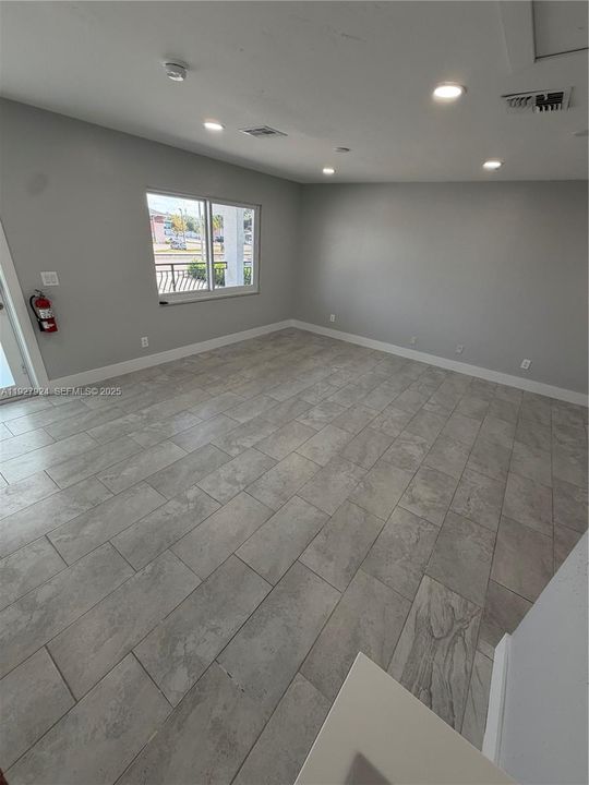 В аренду: $3,500 (0 спален, 0 ванн, 0 Квадратных фут)