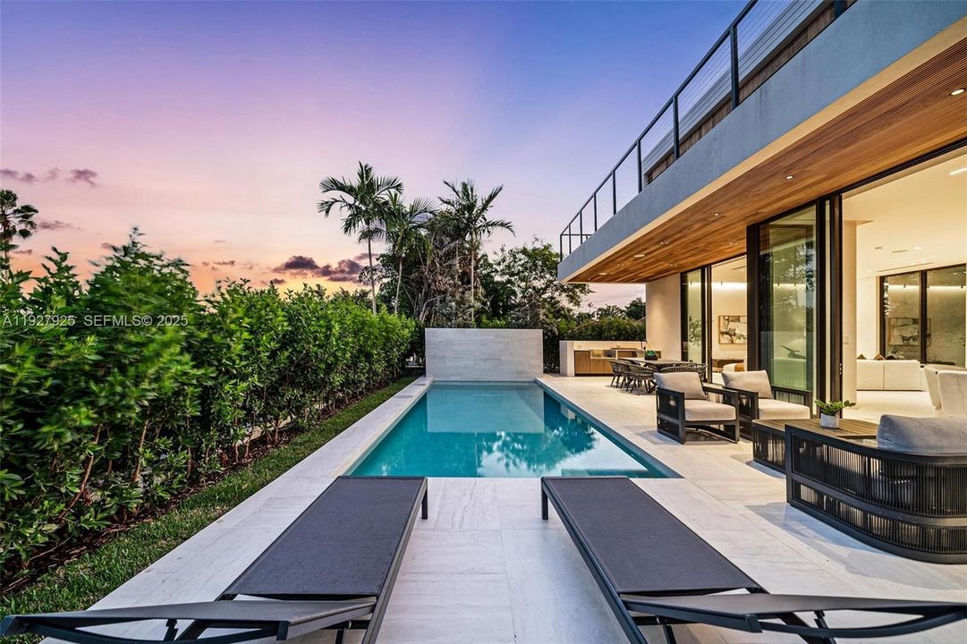 待售: $4,999,000 (6 贝兹, 6 浴室, 3768 平方英尺)