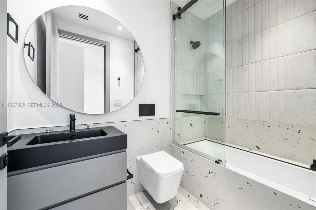 待售: $4,999,000 (6 贝兹, 6 浴室, 3768 平方英尺)