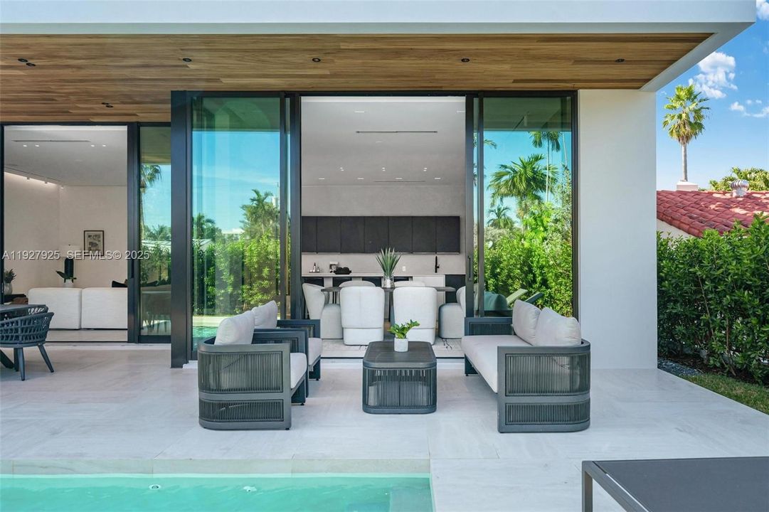 待售: $4,999,000 (6 贝兹, 6 浴室, 3768 平方英尺)