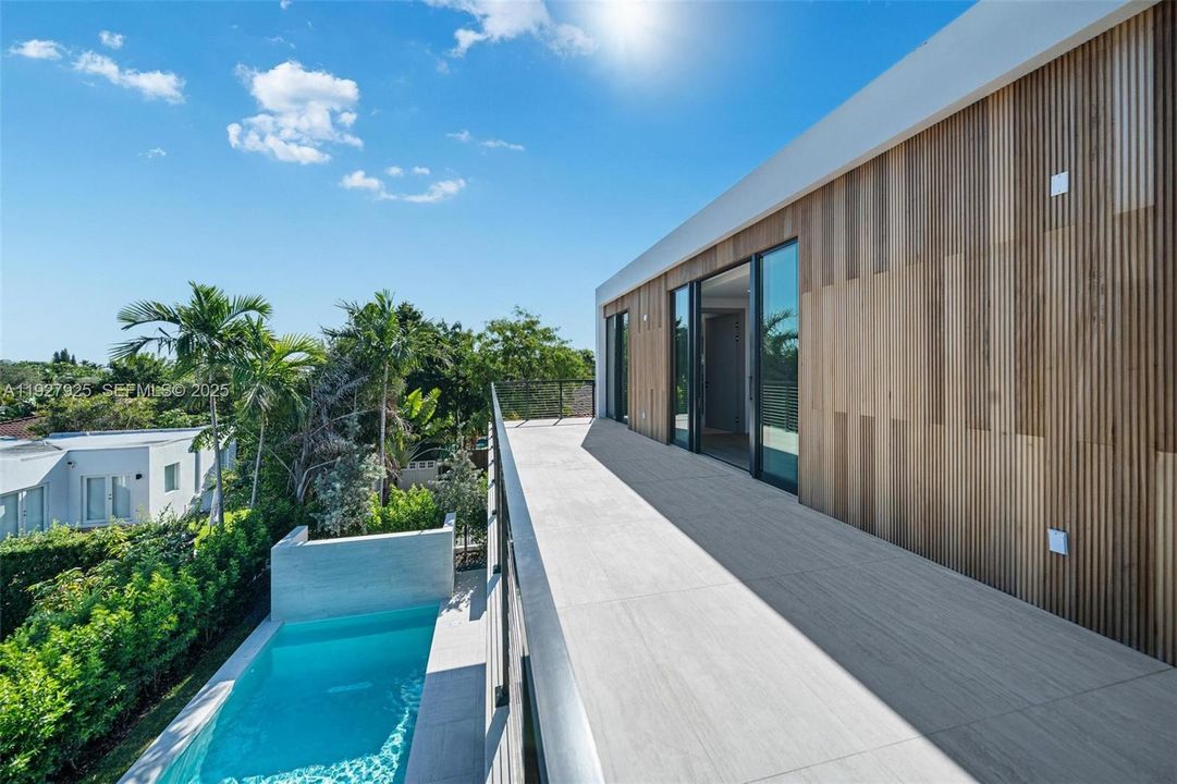 待售: $4,999,000 (6 贝兹, 6 浴室, 3768 平方英尺)