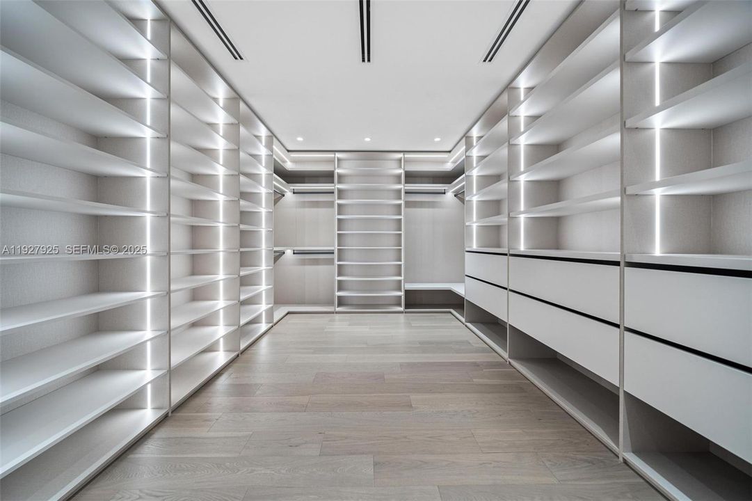 待售: $4,999,000 (6 贝兹, 6 浴室, 3768 平方英尺)