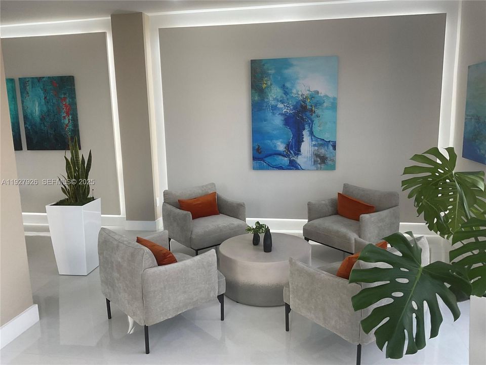 For Sale: $495,000 (2 beds, 2 baths, 1240 Square Feet)