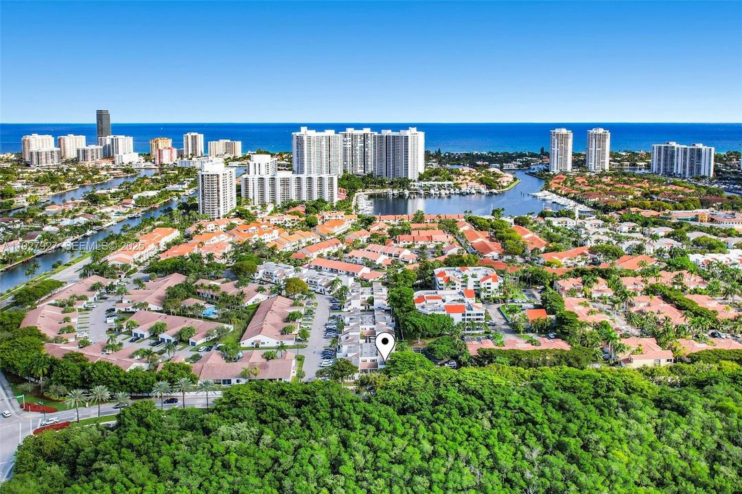 На продажу: $739,000 (3 спален, 2 ванн, 1495 Квадратных фут)