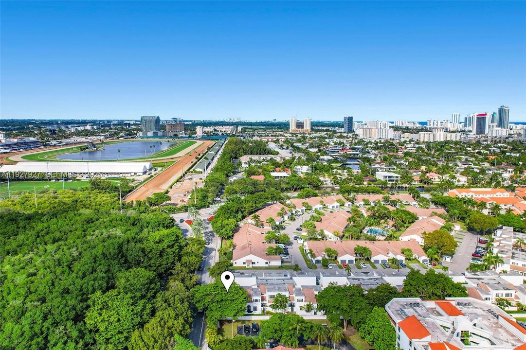 На продажу: $739,000 (3 спален, 2 ванн, 1495 Квадратных фут)