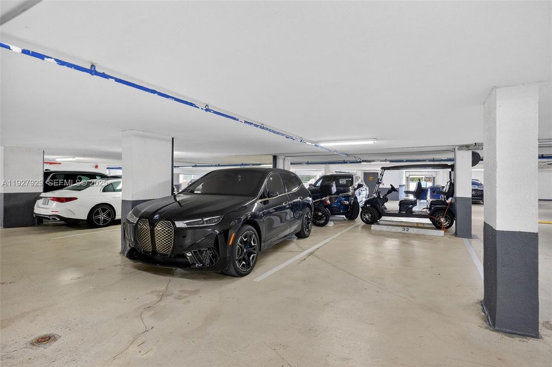 В аренду: $8,900 (2 спален, 2 ванн, 1670 Квадратных фут)