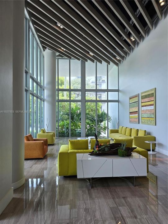 В аренду: $2,800 (1 спален, 1 ванн, 675 Квадратных фут)