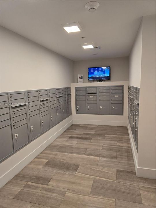 В аренду: $2,800 (1 спален, 1 ванн, 675 Квадратных фут)