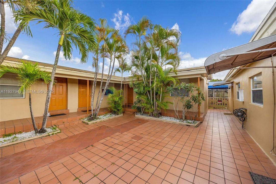 На продажу: $1,400,000 (0 спален, 0 ванн, 0 Квадратных фут)