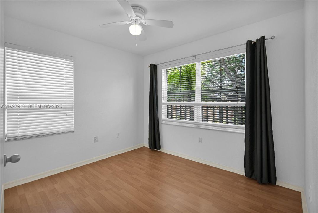 В аренду: $3,200 (3 спален, 2 ванн, 1480 Квадратных фут)