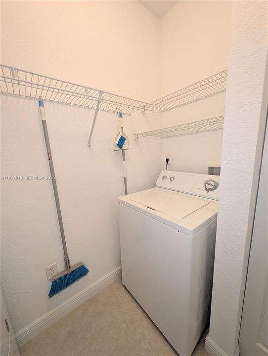 待售: $172,900 (3 贝兹, 2 浴室, 1373 平方英尺)