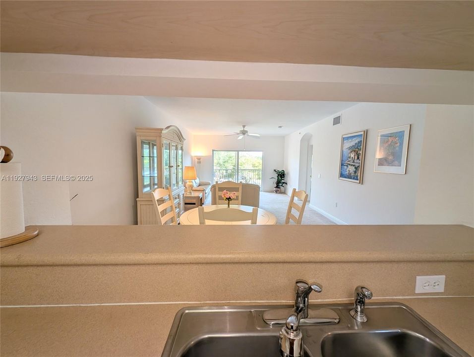 待售: $172,900 (3 贝兹, 2 浴室, 1373 平方英尺)