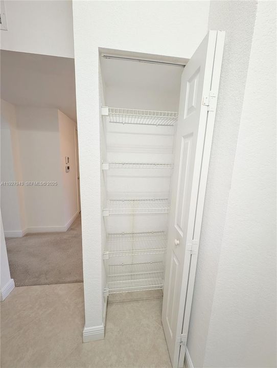 待售: $172,900 (3 贝兹, 2 浴室, 1373 平方英尺)