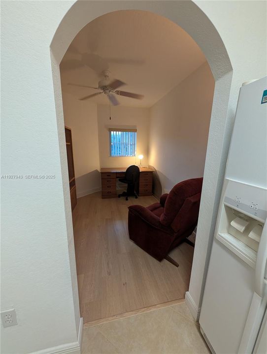 待售: $172,900 (3 贝兹, 2 浴室, 1373 平方英尺)