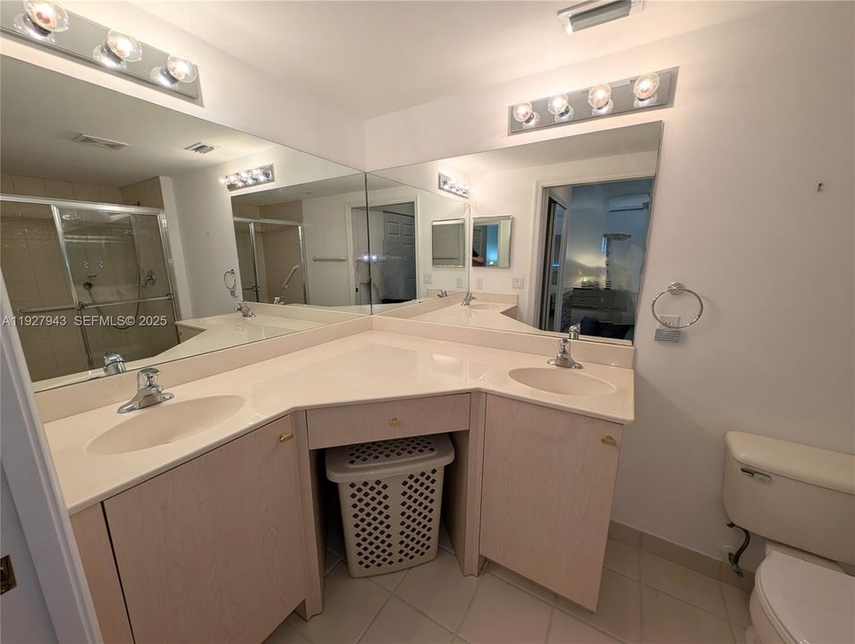 待售: $172,900 (3 贝兹, 2 浴室, 1373 平方英尺)