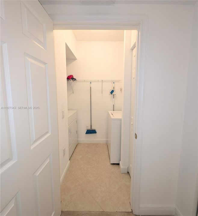 待售: $172,900 (3 贝兹, 2 浴室, 1373 平方英尺)