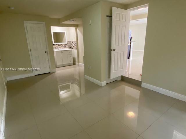 В аренду: $3,950 (4 спален, 4 ванн, 1748 Квадратных фут)