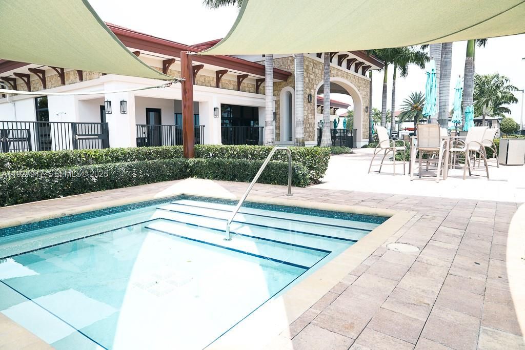 В аренду: $3,500 (3 спален, 3 ванн, 1959 Квадратных фут)