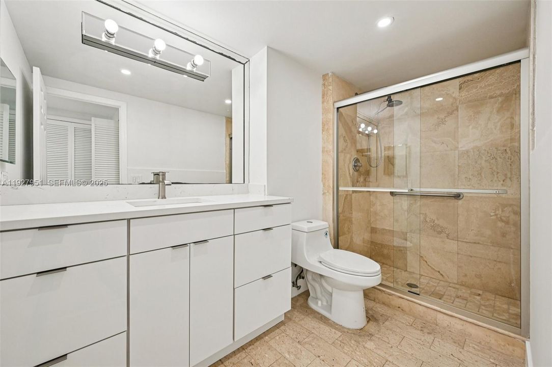 В аренду: $4,600 (2 спален, 3 ванн, 2320 Квадратных фут)