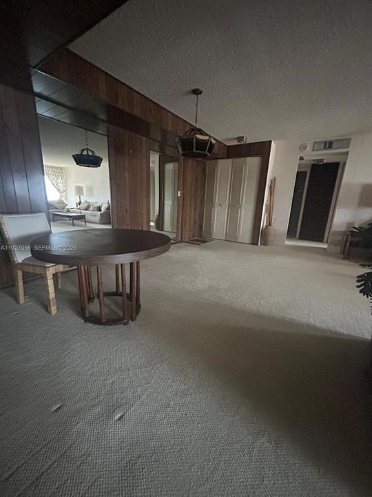 В аренду: $2,500 (2 спален, 2 ванн, 1275 Квадратных фут)