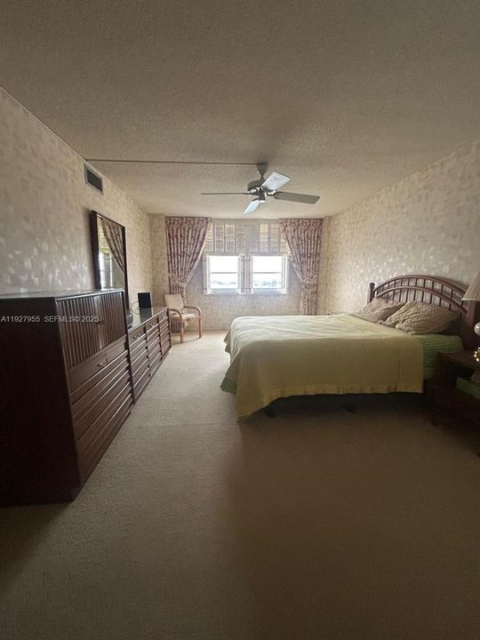 В аренду: $2,500 (2 спален, 2 ванн, 1275 Квадратных фут)