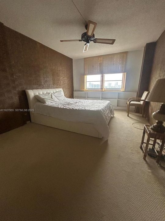 В аренду: $2,500 (2 спален, 2 ванн, 1275 Квадратных фут)