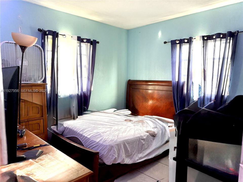 En Venta: $465,000 (3 camas, 2 baños, 1368 Pies cuadrados)