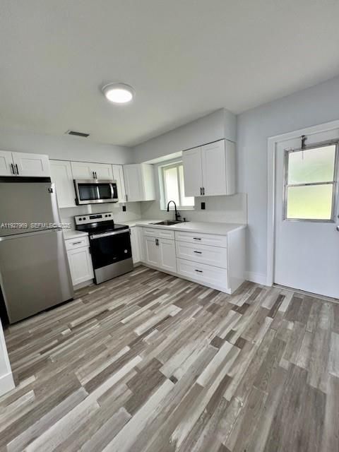 В аренду: $2,200 (2 спален, 1 ванн, 1000 Квадратных фут)