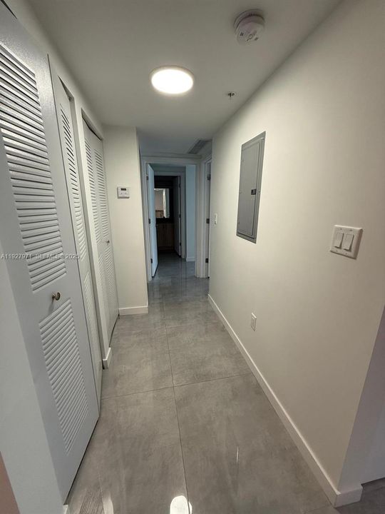 В аренду: $1,900 (2 спален, 2 ванн, 800 Квадратных фут)