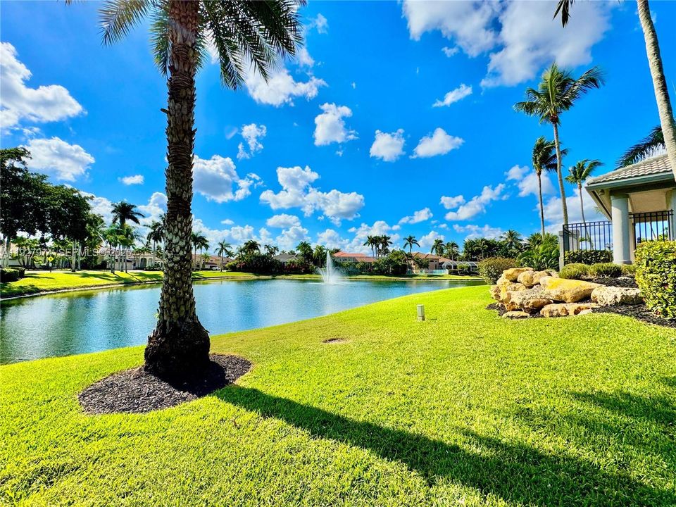 For Rent: $5,500 (3 beds, 2 baths, 2118 Square Feet)