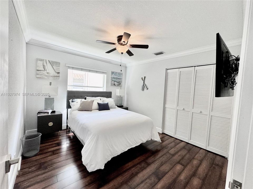 For Rent: $5,500 (3 beds, 2 baths, 2118 Square Feet)