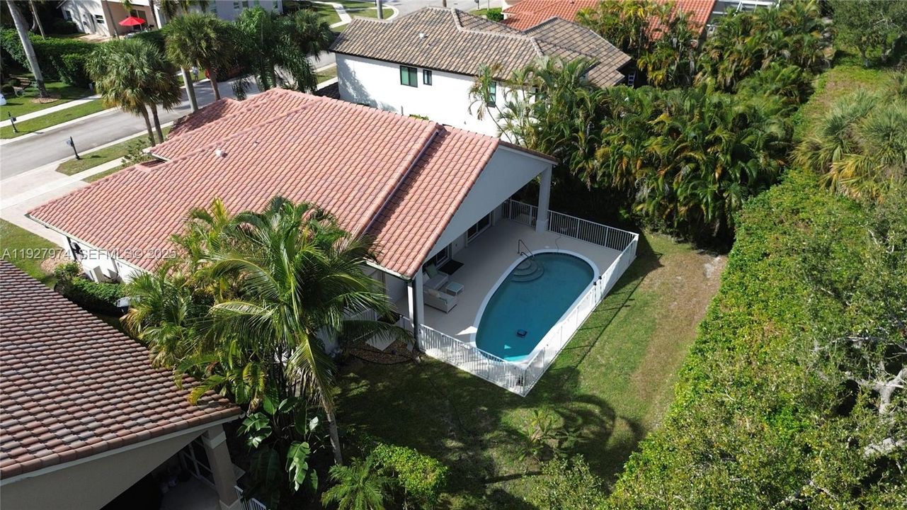 For Rent: $5,500 (3 beds, 2 baths, 2118 Square Feet)