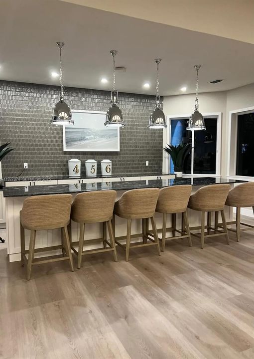 For Rent: $5,500 (3 beds, 2 baths, 2118 Square Feet)