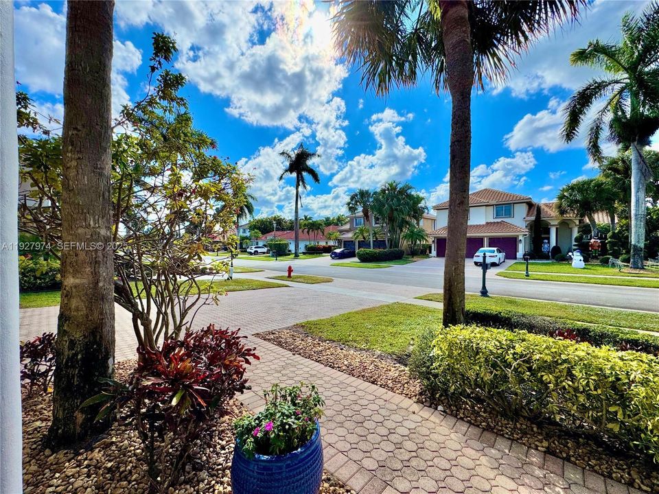 For Rent: $5,500 (3 beds, 2 baths, 2118 Square Feet)