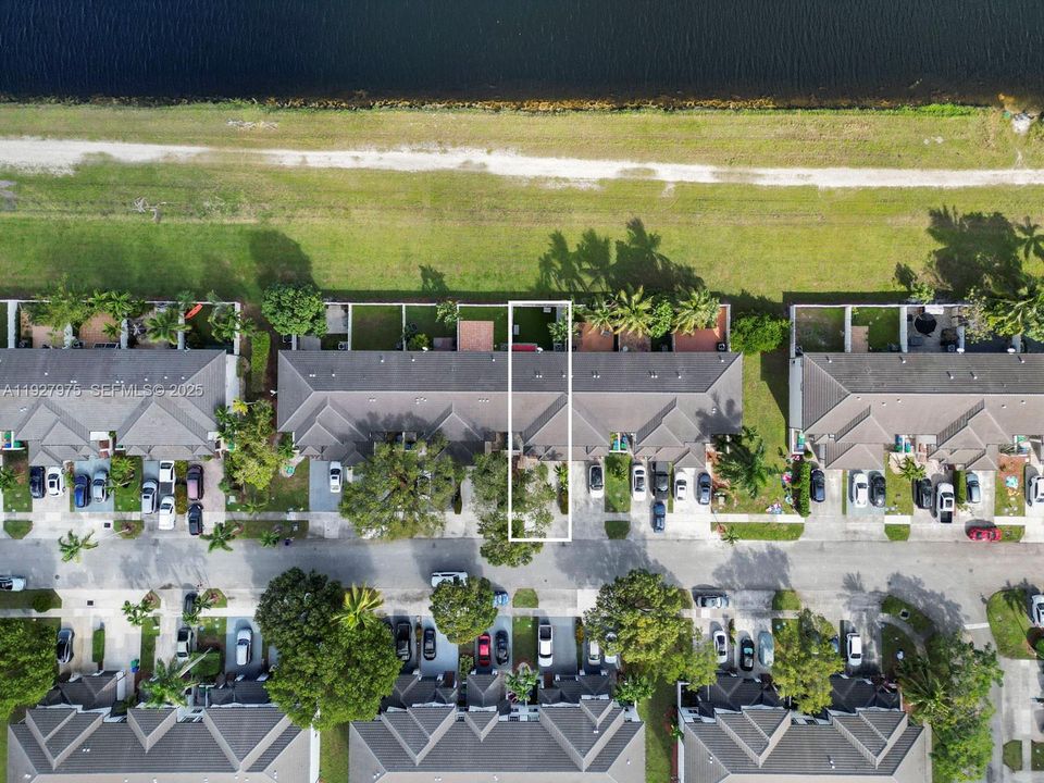 出租: $3,700 (3 贝兹, 2 浴室, 1804 平方英尺)