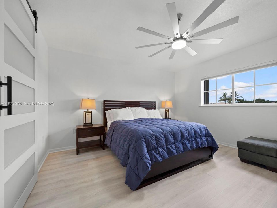 出租: $3,700 (3 贝兹, 2 浴室, 1804 平方英尺)