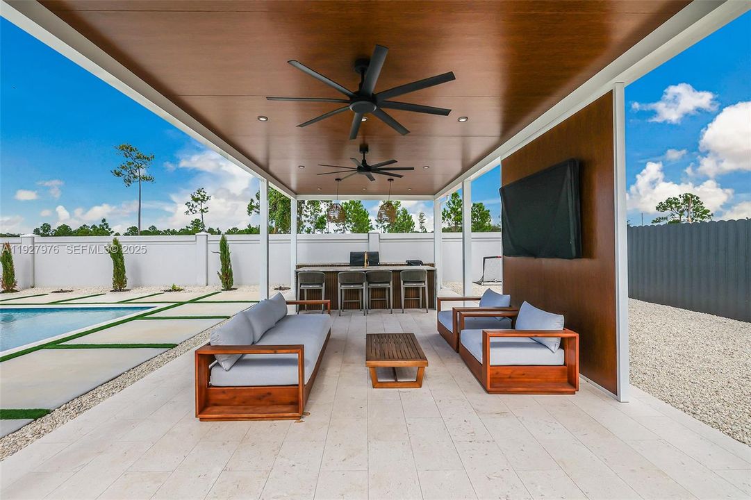 En Renta: $5,500 (3 camas, 2 baños, 2137 Pies cuadrados)