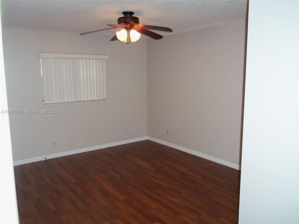 For Rent: $2,150 (2 beds, 2 baths, 940 Square Feet)