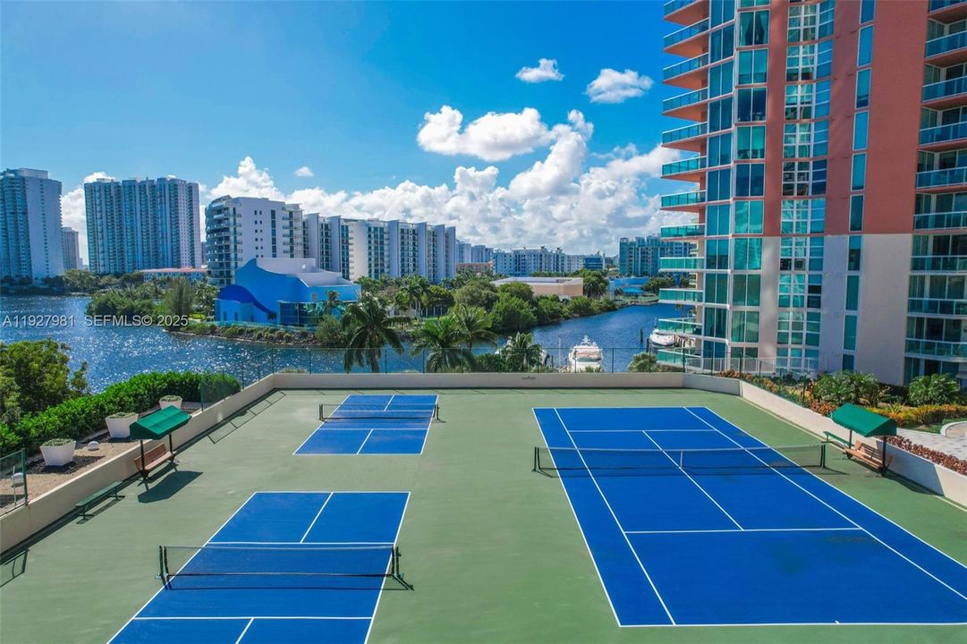 Hidden Bay Pickleball and Tennis Courts