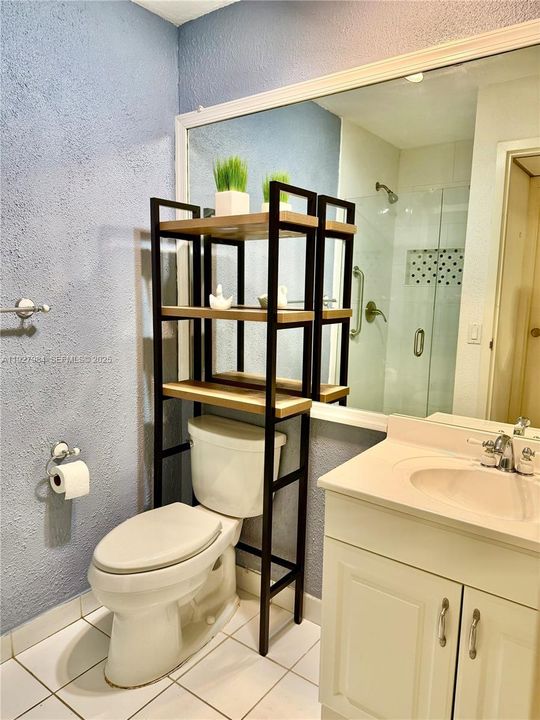 待售: $129,000 (2 贝兹, 2 浴室, 880 平方英尺)