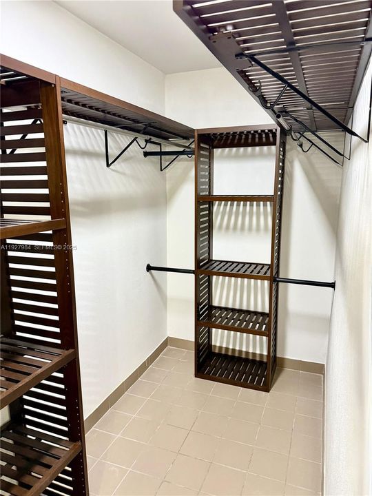 待售: $129,000 (2 贝兹, 2 浴室, 880 平方英尺)