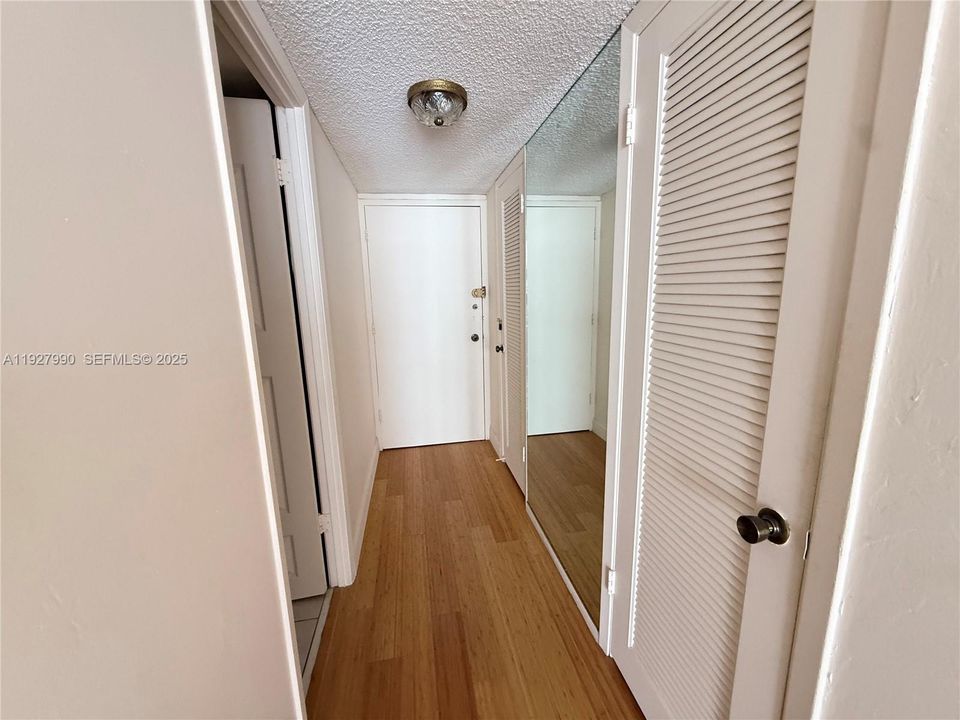 В аренду: $2,200 (2 спален, 2 ванн, 1605 Квадратных фут)