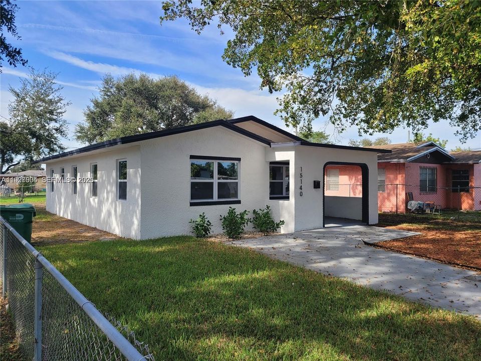 En Venta: $525,000 (3 camas, 2 baños, 1245 Pies cuadrados)