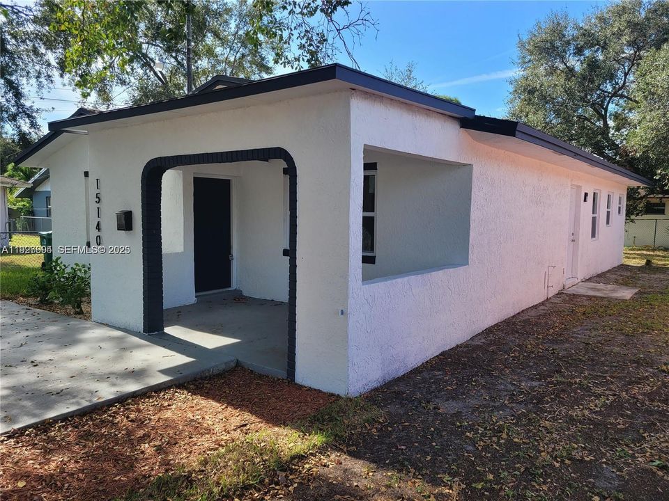 En Venta: $525,000 (3 camas, 2 baños, 1245 Pies cuadrados)