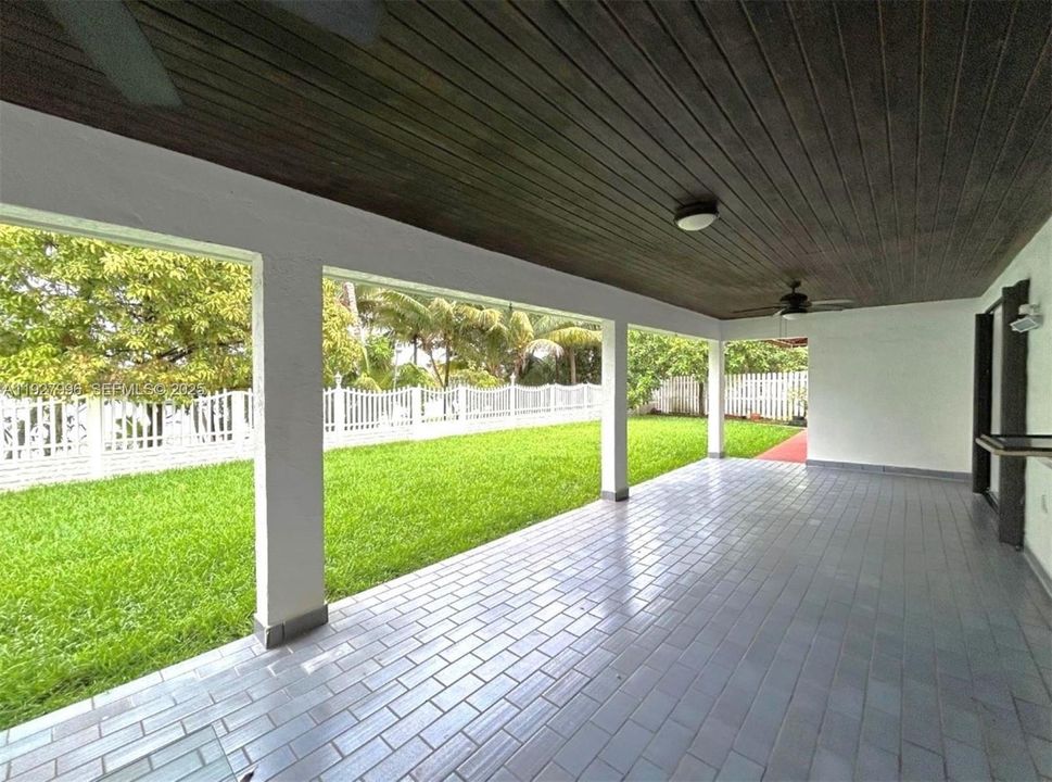 出租: $4,500 (3 贝兹, 2 浴室, 1743 平方英尺)