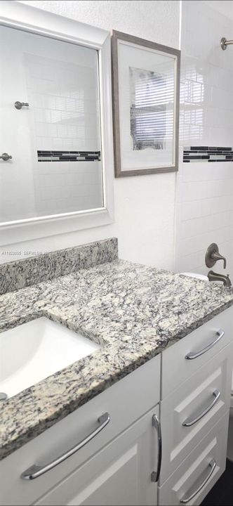 В аренду: $1,400 (1 спален, 1 ванн, 11179 Квадратных фут)