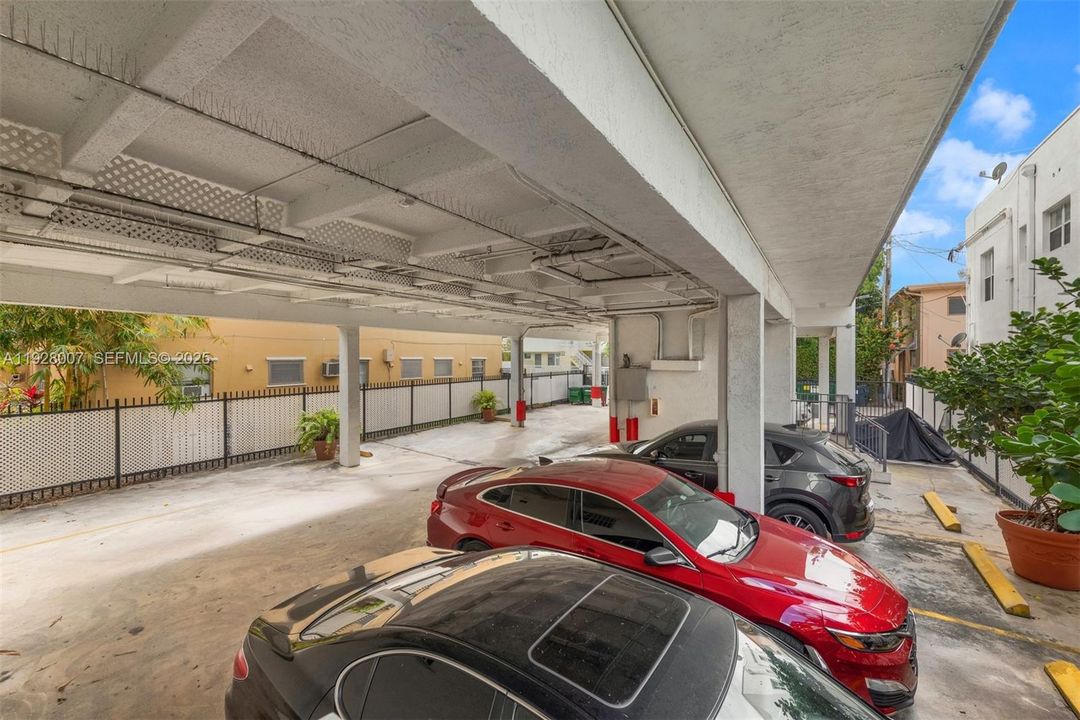 В аренду: $2,400 (1 спален, 1 ванн, 657 Квадратных фут)